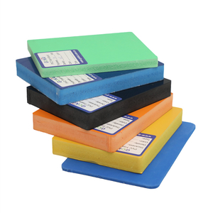 Panneau de mousse coloré en PVC 