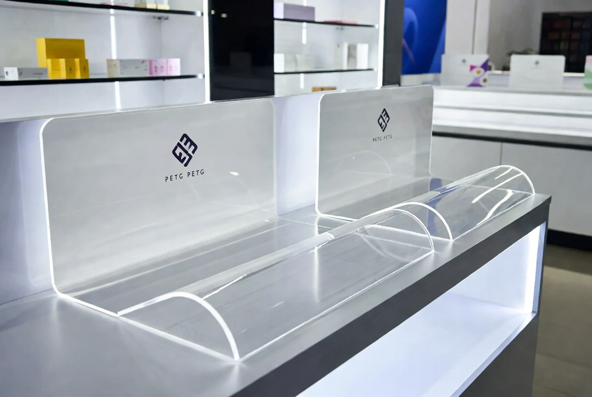 Vitrine d'affichage au d&eacute;tail PETG
